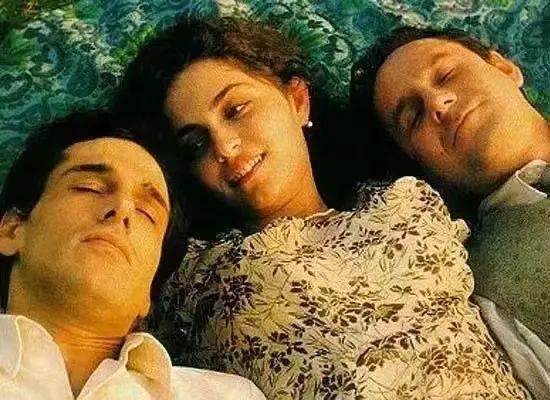 布达佩斯之恋在线观看,一场跨越时空的浪漫邂逅 第3张 布达佩斯之恋在线观看,一场跨越时空的浪漫邂逅 第3张